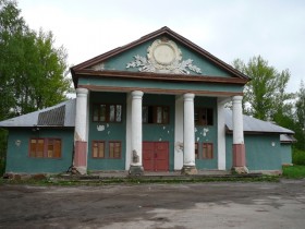 Клуб поселка «Скуратовский»