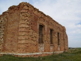 Церковь Покрова Божьей Матери и Василия Великого в Переволоках
