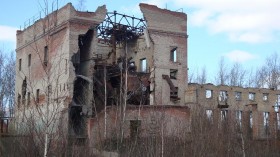 Развалины цементного завода