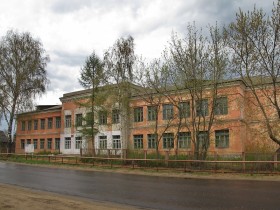 Заволжская школа
