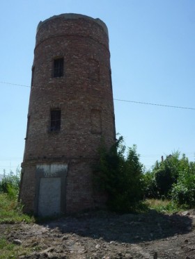 Недостроенная водонапорная башня