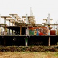 Недостроенный гаражный комплекс в Дегунино
