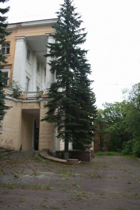 Здание Пушкинского ВВИСУ