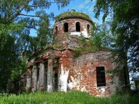 Церковь Казанской иконы Божией Матери в селе Заклинье