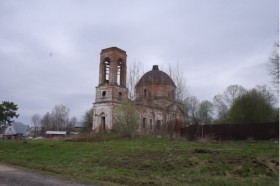 Церковь Феодоровской иконы Божией Матери в селе Лукьяново