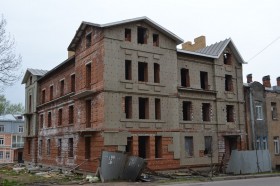 Недостроенный дом в Гатчине