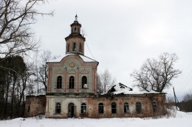 Церковь Троицы Живоначальной в Раменье