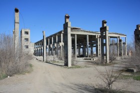 Цементный завод в поселке Новый Рогачик