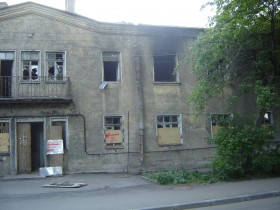 Заброшенное сгоревшее общежитие