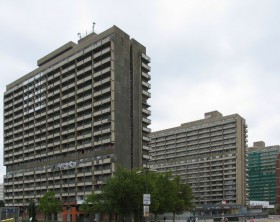 Многоэтажные общежития в Нойштадте