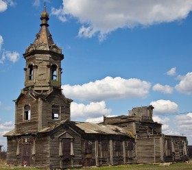 Деревянная церковь Николая Чудотворца в селе Тюковка