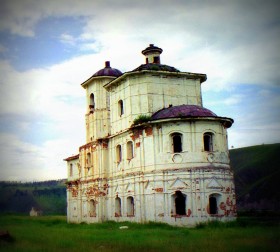 Свято-Троицкая церковь в селе Бянкино