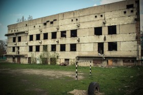 Недостроенное здание военной кафедры «Копейка»