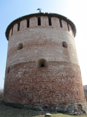 Белая (Алексеевская) башня