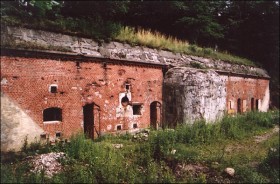 Межфортовое укрепление возле форта № 2А