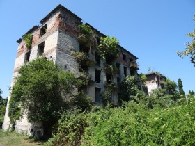 Взорванный дом в Эшере