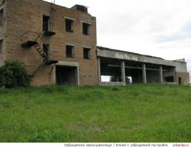 Заброшенное зернохранилище в Загоскино