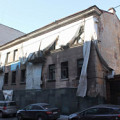 Трехэтажный дом на улице Швецова