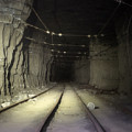 Подземная узкоколейка гипсового рудника