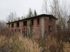 Здание на берегу Ладожского озера в Приозерске