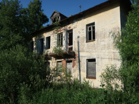 Два жилых дома на улице Красная в Старо-Паново