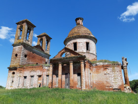 Храм Михаила Архангела в селе Порошино