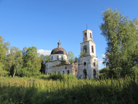 Церковь Успения Пресвятой Богородицы в с. Басаки
