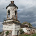 Заброшенная церковь в селе Троицк