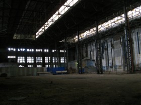 Заброшенный корпус завода «Свердлов»