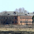 Заброшенная школа в деревне Горки