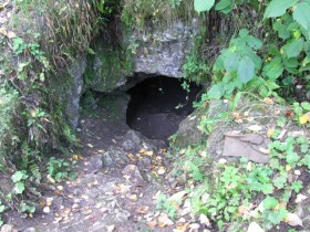 Дивья пещера