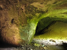 пещера «Староладожская»