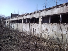 Заброшенная скотоферма в Кантаурово