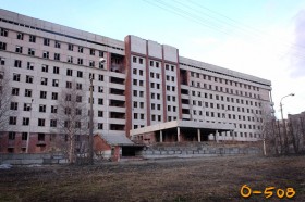 Недостроенная больница в городе Апатиты