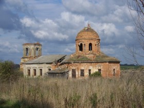 Церковь в селе Успенское